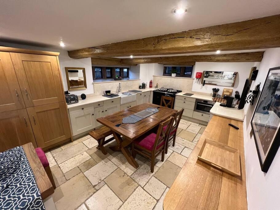 The Horners - Log Burner, Cheshire Village, Parking, Walks, Aga, Dogs Престбери Экстерьер фото
